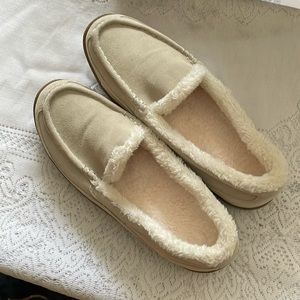 Anodyne slippers